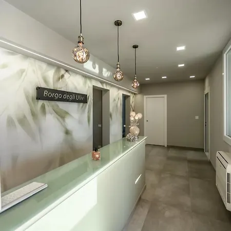 Apart-hotel Borgo Degli Ulivi 4*