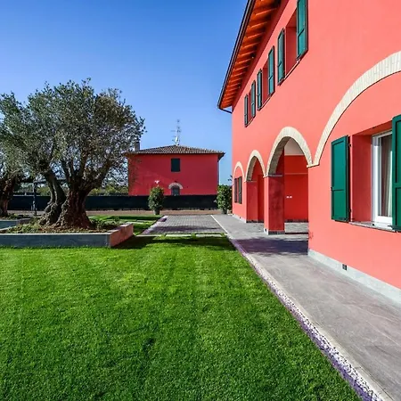 Apart-hotel Borgo Degli Ulivi 4*