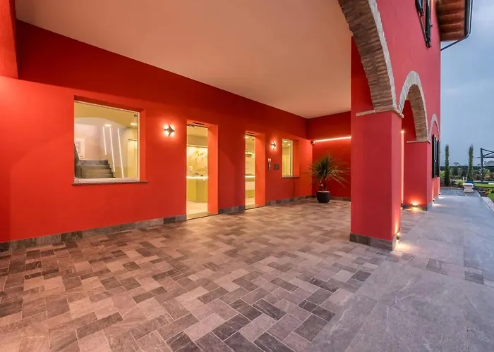 アパートホテル Borgo Degli Ulivi 4*