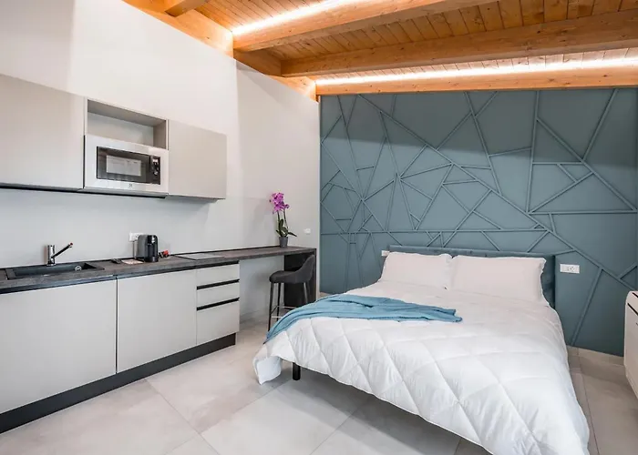 Borgo Degli Ulivi 4* フォルミージネ