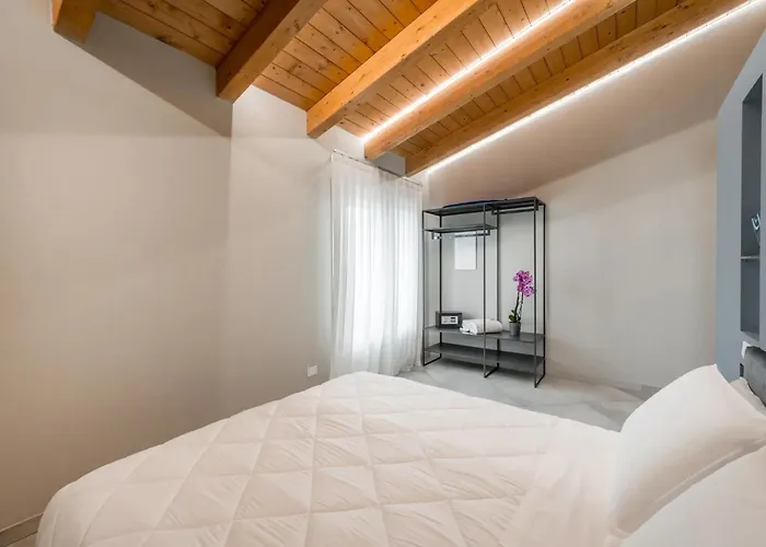 アパートホテル Borgo Degli Ulivi フォルミージネ